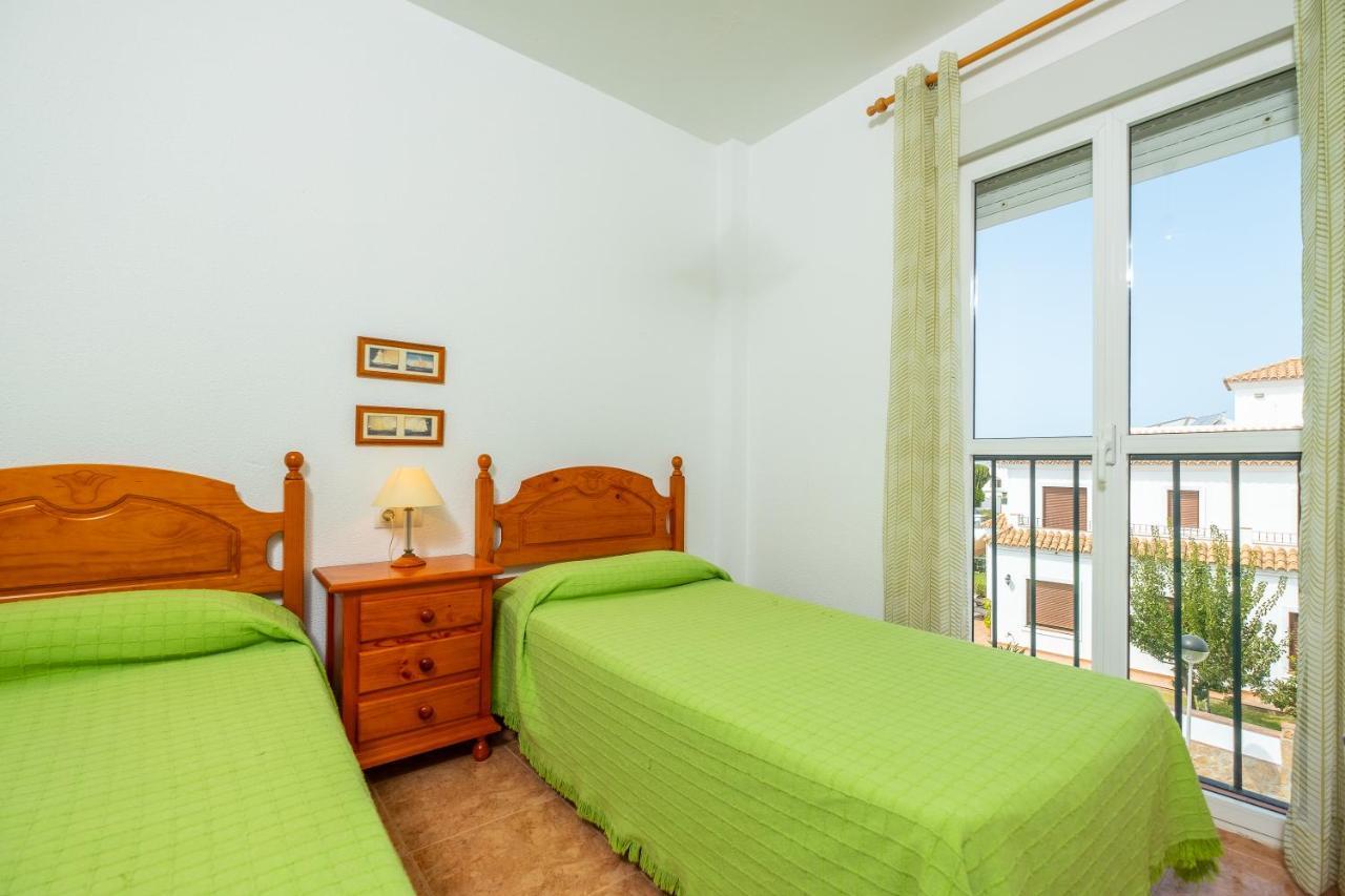 Apartamento Las Torres Conil De La Frontera Exterior photo