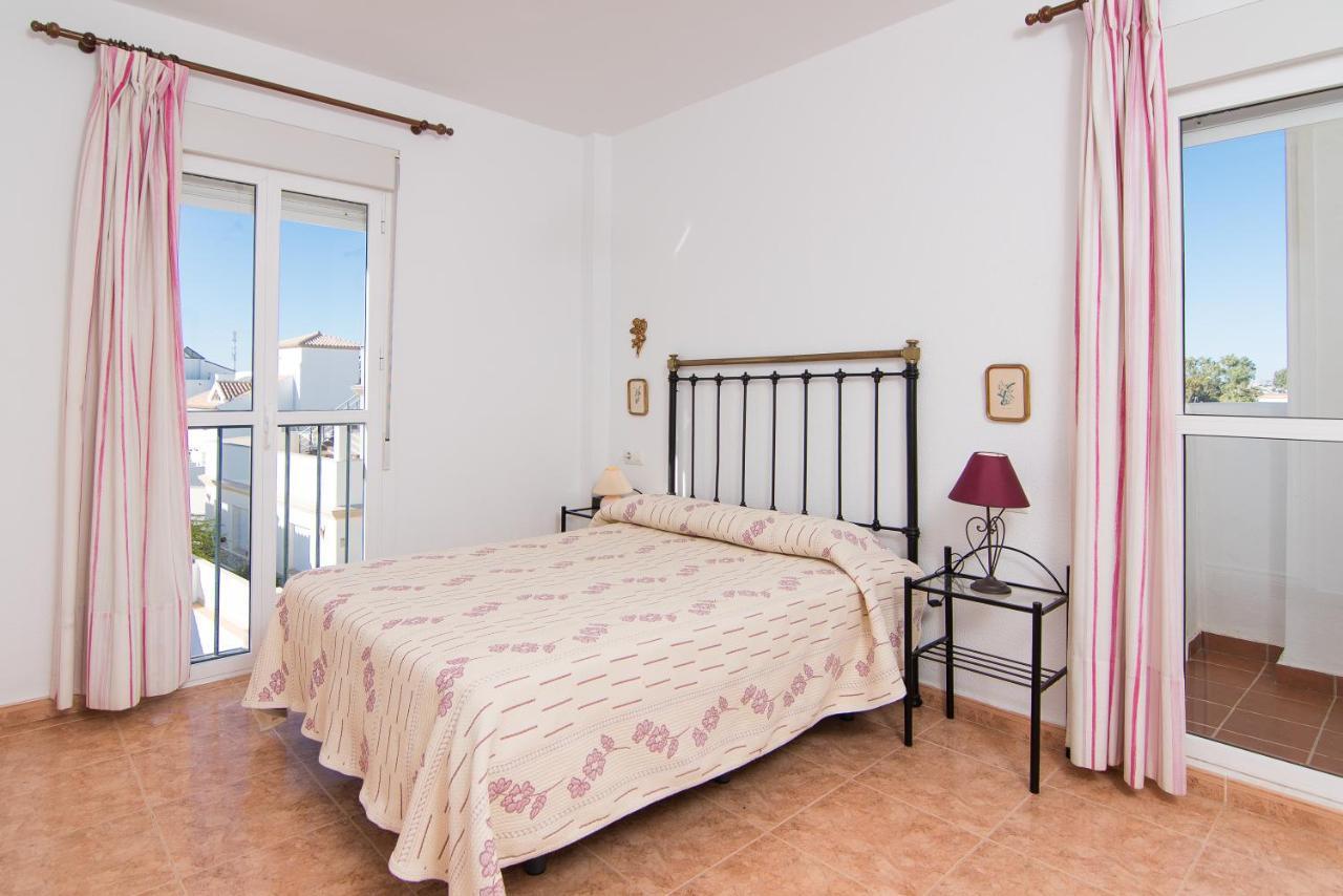 Apartamento Las Torres Conil De La Frontera Exterior photo